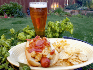 hot-dog-pairing-bacon-mac-and-cheese